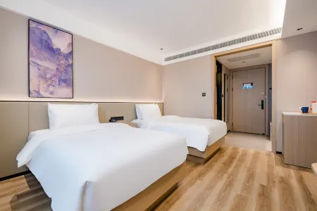 Starway Hotel (Jiaozuo Bo'ai Branch) Отели в г. Боай