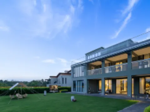 Floral Lux Hotel · Yunshuiqi Hotel (Lushan Xihai Branch) Hotels in Wuning County