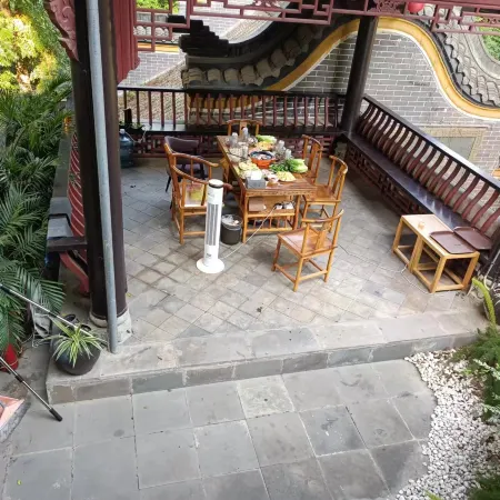 Chongqing Yiyuhupan Hotel (Lushan Xiuhu Park) Отели рядом с достопримечательностью «CPC Bishan County Committee Party School»
