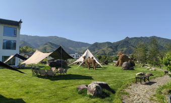 Yilong An'yun Hongcun  Wild Luxury Resort