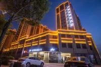 Homeinn Plus Hotel (Zaozhuang Xuecheng High-Speed Railway Station) - bar
