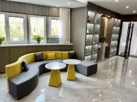 ZR·Light Luxury Hotel Hotels in Yongdeng