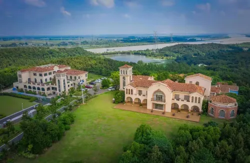 Eclat Hotels in Xuyi