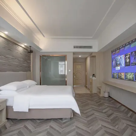 Vienna Hotel (Yingcheng Railway Station Haishan)