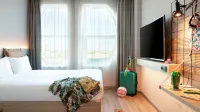 Moxy the Hague Hotels in Hague