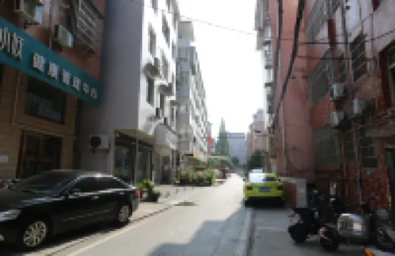 Tongxiang Huxing Apartment (Runda International Branch)