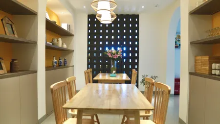 Dali Jingxin Tangyin Seaview Homestay Отели рядом с достопримечательностью «Yuxi University of Applied Technology»