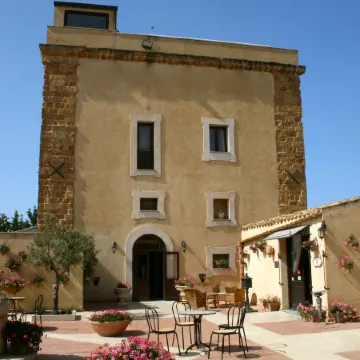 Hotel Foresteria Baglio Della Luna