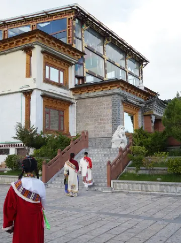 Villafound Shangri-La Womasto Resort