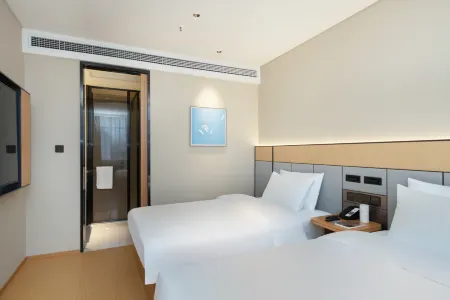 JI Hotel (Quanzhou Zhongjun FUNWORLD Sports Street)