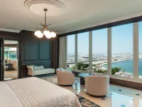 Le Méridien Mina Seyahi Beach Resort & Waterpark Hotels near Barasti Beach Bar
