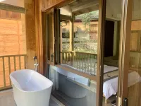 Yuanshan Homestay in Taoyuan Terraced Fields - balcony