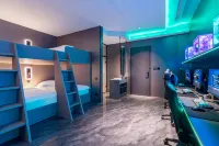 Gwen E-sports Hotel (Shuanggang Railway Station)