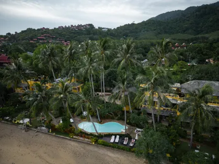 Vacation Village Phra Nang Lanta Отели рядом с достопримечательностью «Khlong Chak Waterfall»