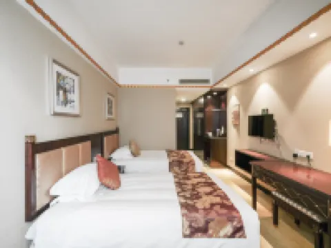 Fortune Zhixuan Hotel (Shanghai Hongkou Football Stadium) Hotels near Oriental Pearl Radio & Television Tower
