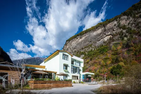 VALATOMS·Fanlatu Hotel (Bipenggou Scenic Area)
