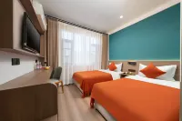 Yusen Boutique Hotel (Jinan Daming Lake Quancheng Square) Hotel in zona Wuwang Guochi Monument