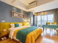 Tomato Art Smart Cinema Apartment (Chuhe Hanjie Metro Station, Hubei Provincial Museum Branch) Hotels near Han Street