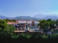RELAXFUL HOTEL Hotels near Wat Siphoutthabath