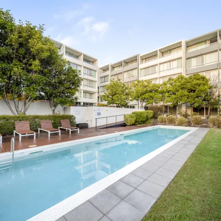 Oaks Nelson Bay Lure Suites