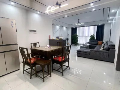 Hanyuan Shanyin Xiaoshe Homestay Отели рядом с достопримечательностью «Tangjiaxiang Passenger Transport Terminal»