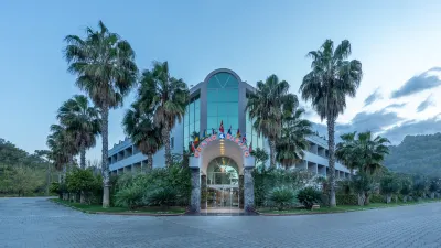 Grand Viking Hotel فنادق في كيمير