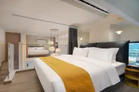 Juzhou Meishe Hotel (Wuyi Square IFS International Financial Center Branch)