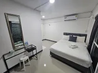Loft 21 Apartment Romklao