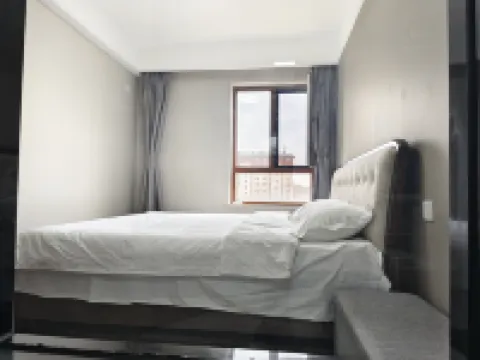 Light Luxury Banshan Hot Spring B&B (Tourism College Branch)