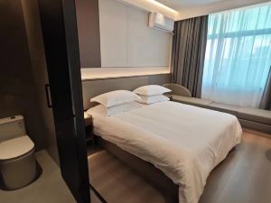 Taizhou Baolong Business Hotel