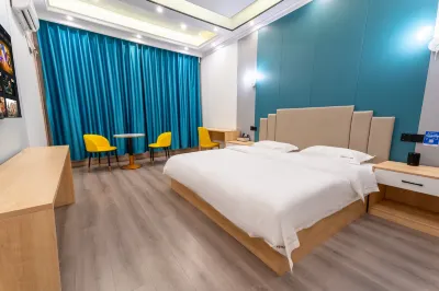 Fairyland Hotel (Tianfu International Airport Luojia) Hotels near Tang Family Ancestral Hall