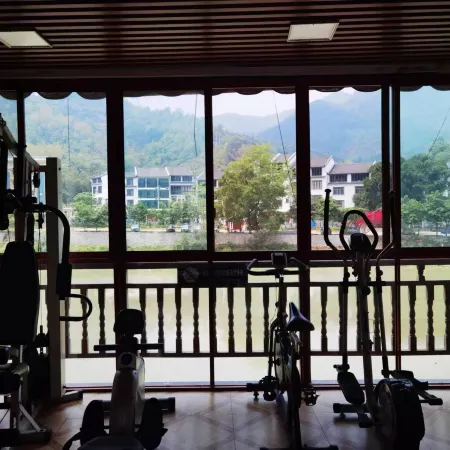 BamabainiaozhuangHotel