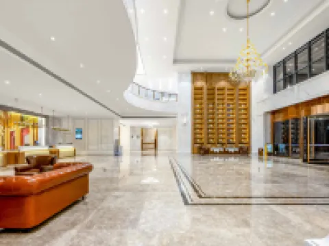 ウィーン インターナショナルホテル(瀘県高速鉄道駅行政センター) 瀘県のホテル