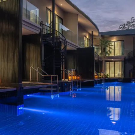 Luminous Resort & Spa by Areca Отели рядом с достопримечательностью «Ват Кетхо Пхукет»