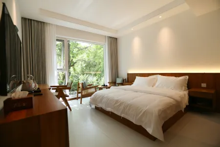 Qingchuan county Qingxi town phoenix White House homestay Отели рядом с достопримечательностью «Qingxi Ancient City»