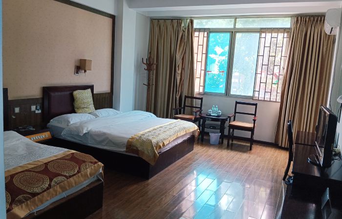 Baoshan Jinghui Business Hotel