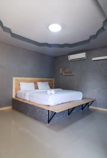 ดีลักซ์ เตียงใหญ่