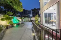 Changyushe Homestay (China Dinosaur Park Shop)