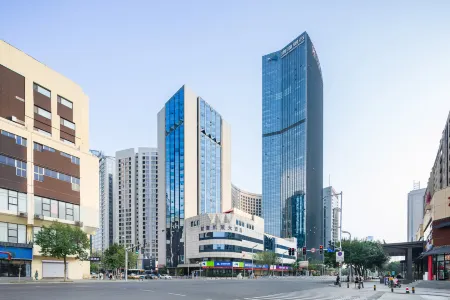 Gloria Plaza Hotel Отели рядом со станцией Shenyang East Railway Station