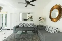 水明漾香提莊園納庫拉酒店 鄰近Four on Drupadi的酒店