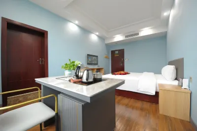 Golden Kaiyue Hotel Hotels near Xinhua Railway Station