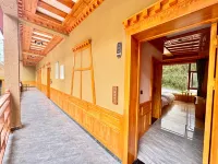 Zhagana Pure Land Homestay Hotel di Têwo