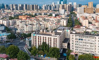 Ni Hao Hotel (Qingdao Taidong Pedestrian Street)