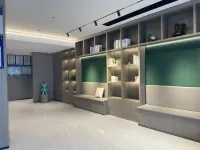Qingtian Qiaojian Riverside Hotel