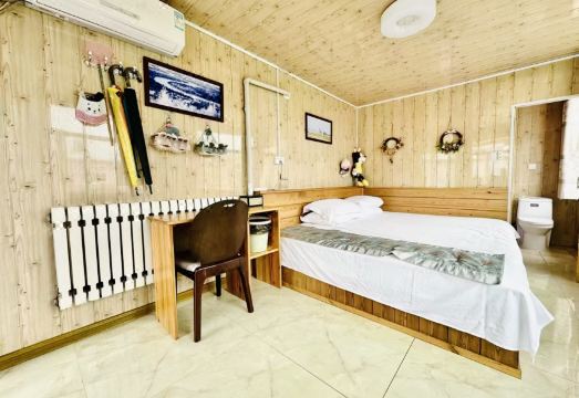 홈스테이 마당 풍경