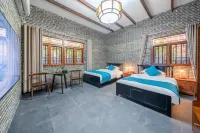 Shouxian Lake Guesthouse