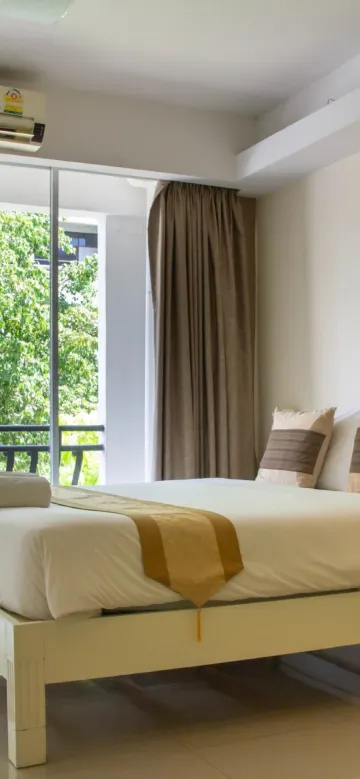 ห้องดีลักซ์ เตียงคิงส์ไซส์ 