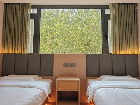 Mijia Youth Hotel (Beijing Zhushikou Subway Station)