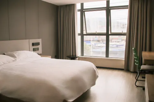 Huaiji Hongfulai Hotel