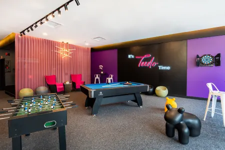 Teedo Hotel Отели рядом с достопримечательностью «Rumah Penghulu Abu Seman»